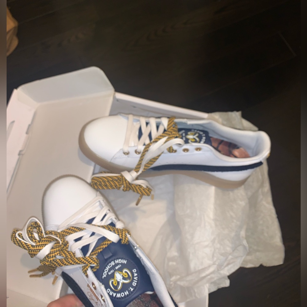 Puma Clyde Sneakers